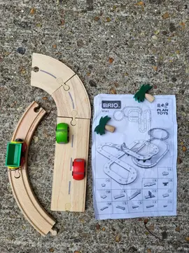 circuit bois, rails et trains + routes et voitures