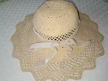 chapeau en raphia