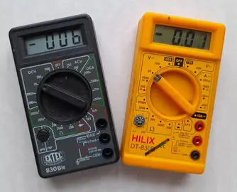 2 multimètres pour bricoleur ou pour pièces