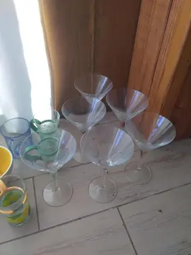 verres à cocktail /martini .....