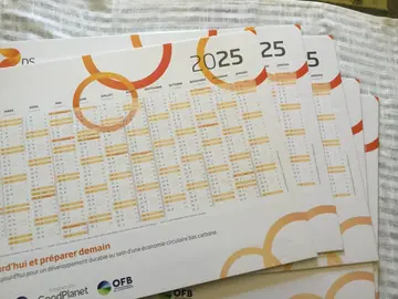 5 grands calendriers 2025 - dim : 59 X 43 cm