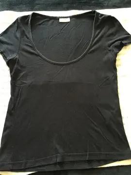 T-shirt noir taille 38