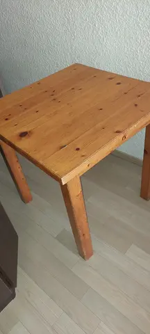 Table en bois
