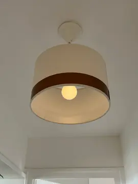 suspension blanche et cuivrée