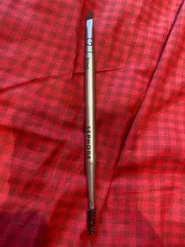 pinceau à sourcils