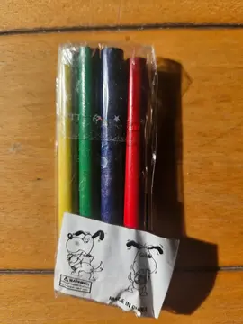 Petits crayons de couleur pour enfant