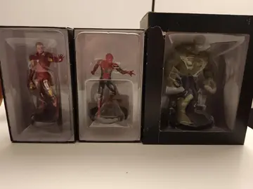 Figurines Super Héros Marvel (Iron Man, Spider-Man, Hulk)