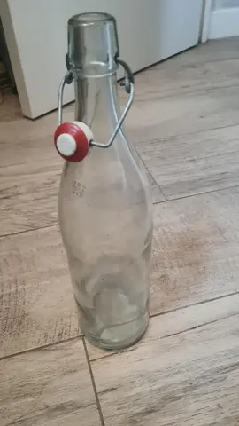 Bouteille en verre avec bouchon
