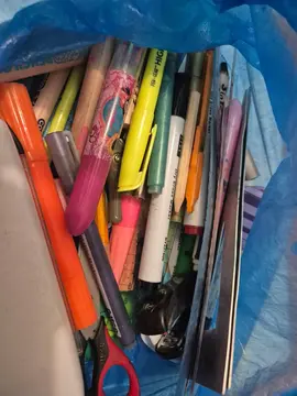 fournitures scolaires