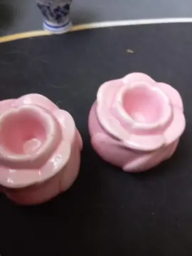 2 rose bibelot