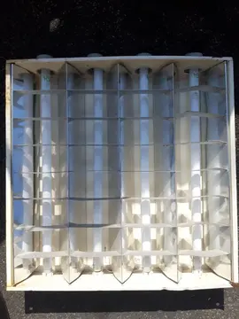 luminaire neon fonctionnel 60/60