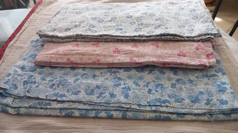 3 enveloppes de traversin fleuries