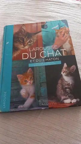 livre (le Larousse du chat et du chaton)
