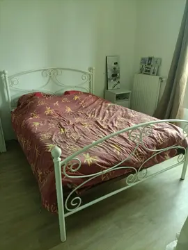 Lit sommier+ matelas