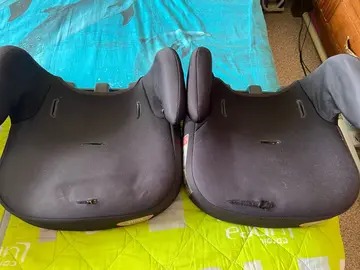 2 réhausseurs voiture