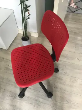 chaise de bureau rouge IKEA