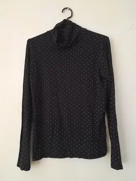 sous pull moucheté T 2