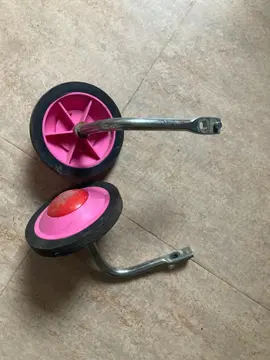 2 petites roues , stabilisateurs pour vélo