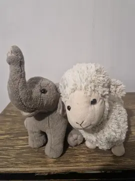 deux peluches