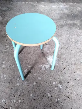 tabouret bleu