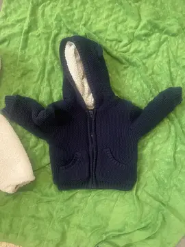 petit manteau et Jeu construction