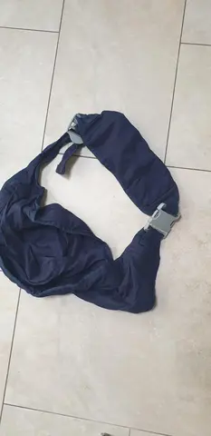 porte-bébé épaule