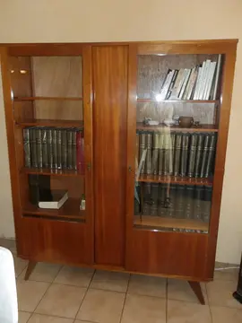 bibliothèque vitrée