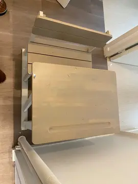 bureau en bois alinéa