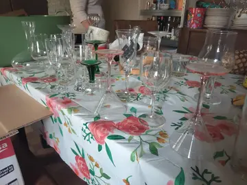 donne l'eau de vaisselle différente