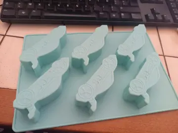 moule en silicone forme voiture de courses
