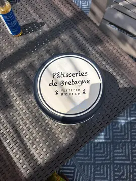 boite en fer vide