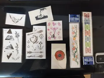 Tatouages éphémères