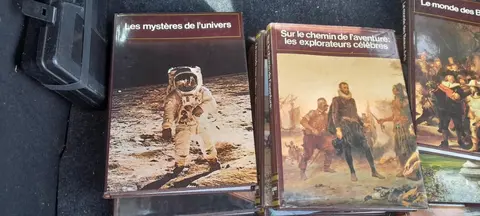 Donne une dizaine d'encyclopédie