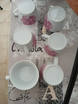 6 tasses