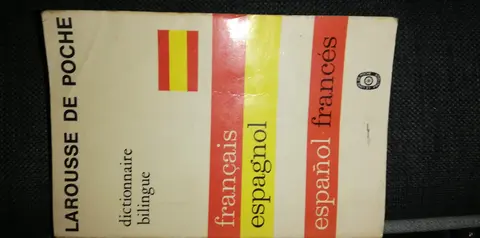 Plusieurs dictionnaires d'espagnol