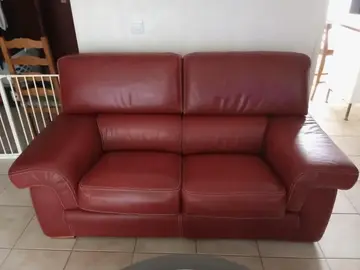 CANAPÉ EN CUIR