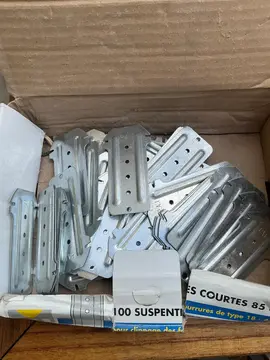 SUSPENTES