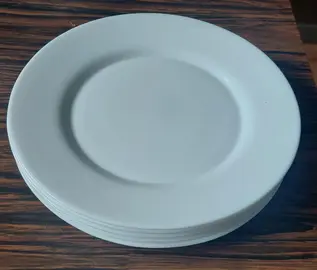 5 assiettes à dessert