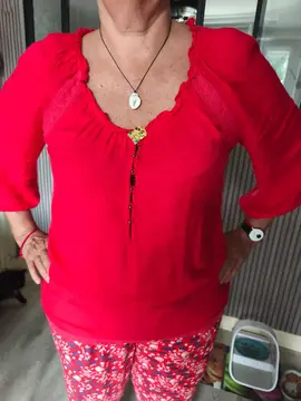 haut rouge