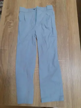 pantalon fin T 6 ans