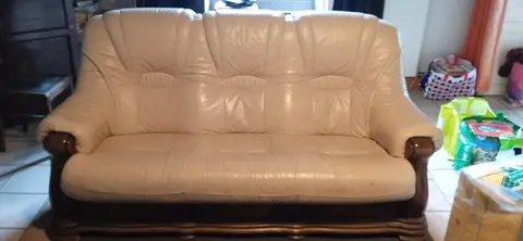 canapé cuir beige avec tiroirs
