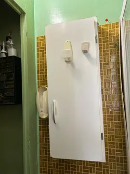 Placard salle de bain en Formica