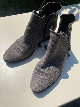 Paire de bottines cuir femme, taille 37