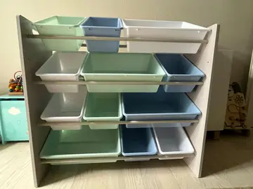 étagère jouets enfants