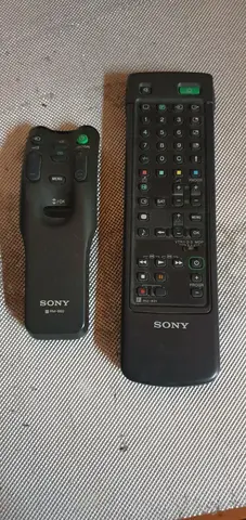 Lot de télécommandes de TV Sony