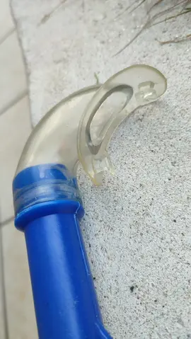 tuba pour masque de plongée