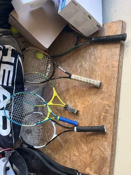 lot de raquettes de tennis