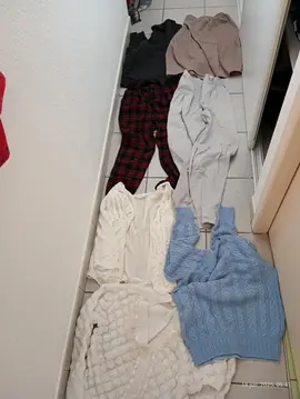 Lot de vêtements