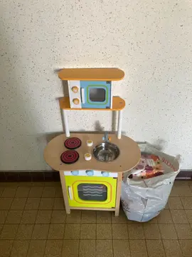 petite cuisine enfant avec accessoires