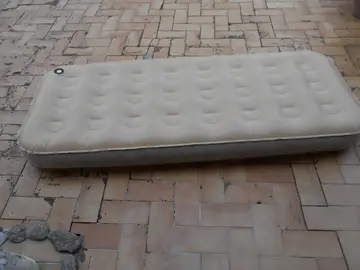 Matelat gonflable 180x70 non percé